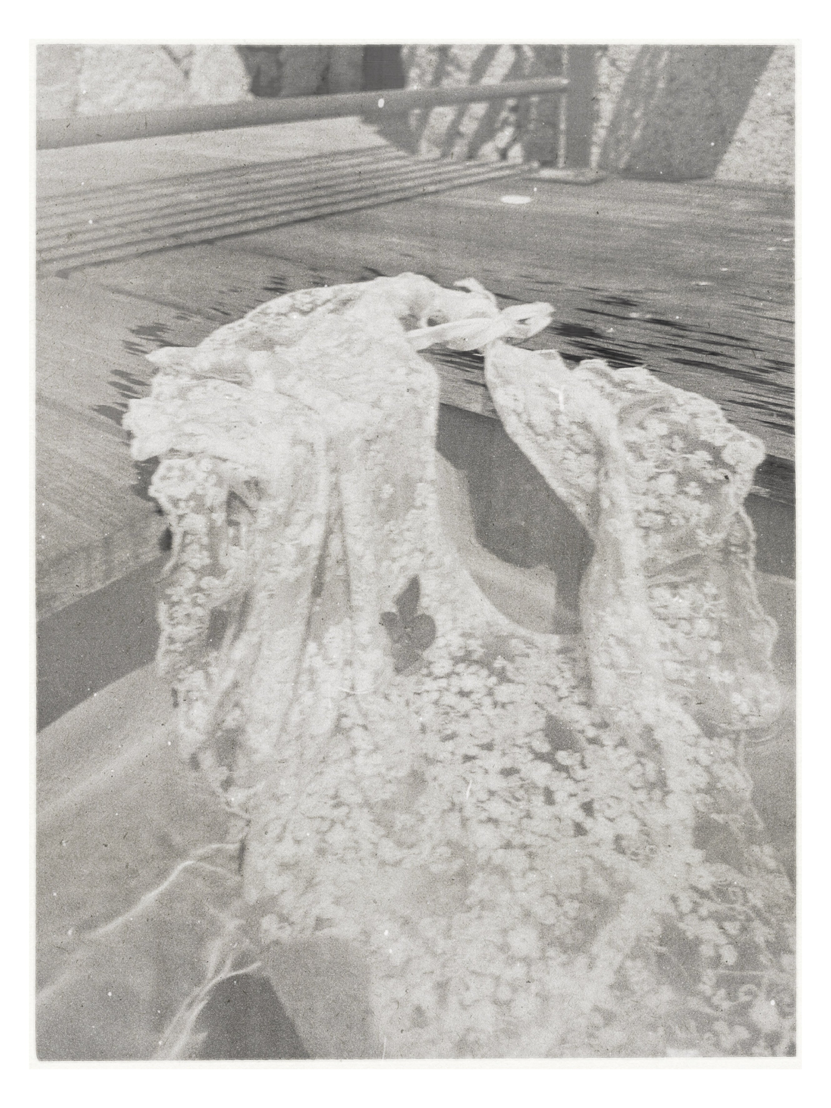 01.WHITE