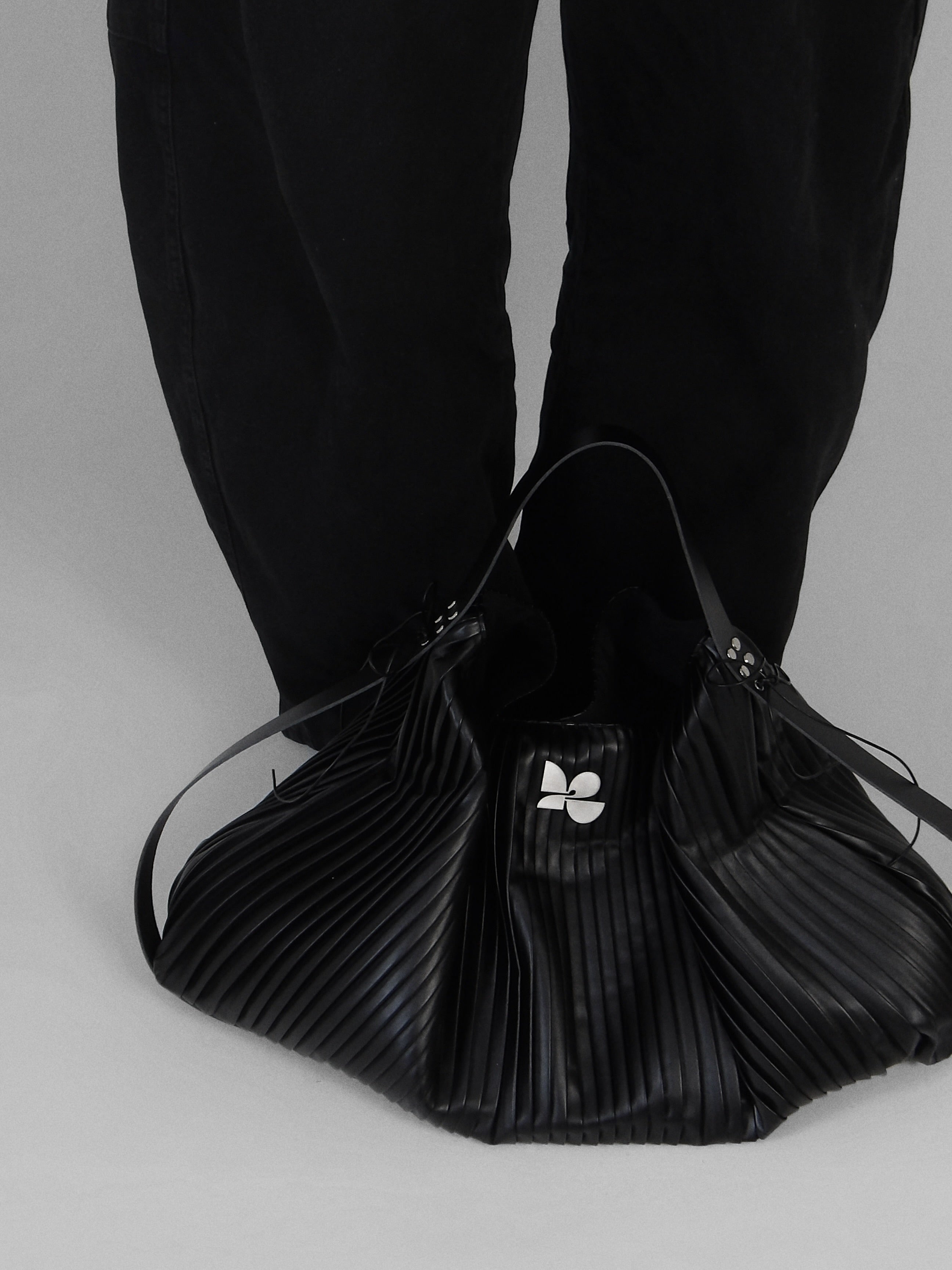 03.PLEAT